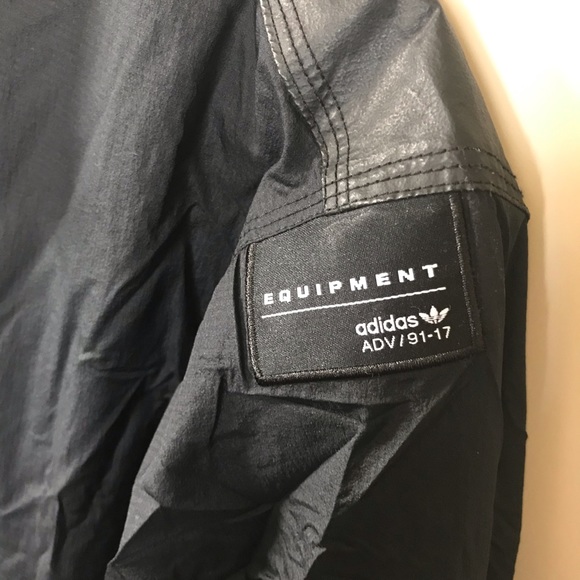 Adidas Half-zip windbreaker, Sz M - Picture 4 of 4